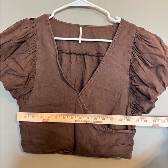 Free People Brown Ruffled Sleeved Wrapped V-Neck Cropped Women’s Blouse Top - Picture 7 of 8